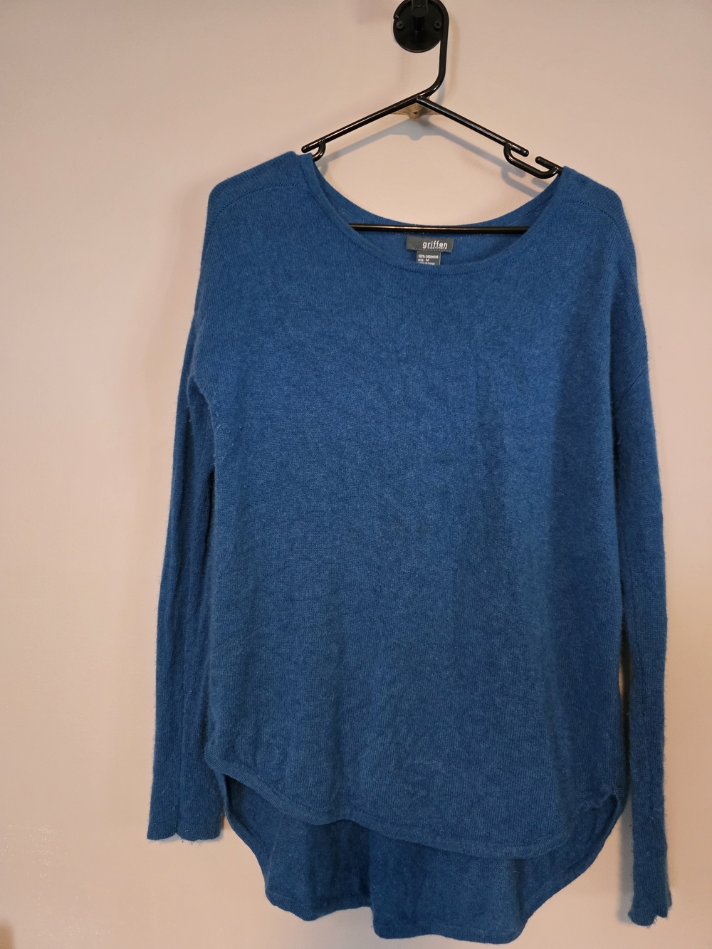 Griffen Cashmere Cozy Scoop-Neck Sweater in Teal